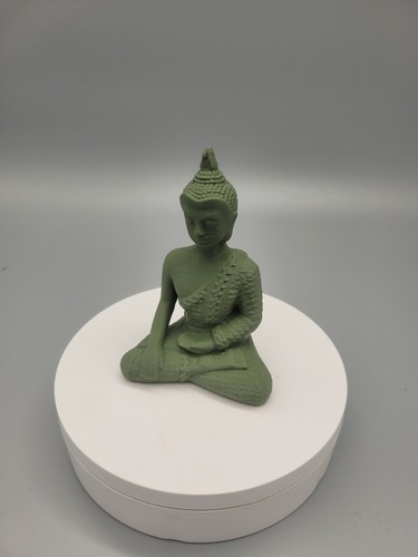 Buddha statue meditierend - |, |